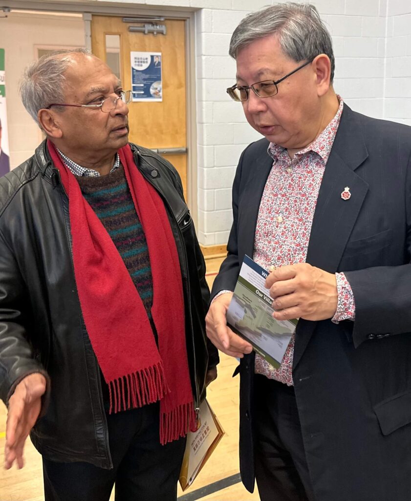 Godwin Chan Richmond Hill Deputy MayorListening to concerns of a resident